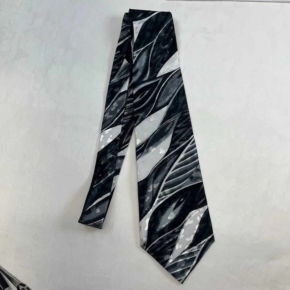 D. De‎ Bartolo & Co Custom Men's Necktie - 56